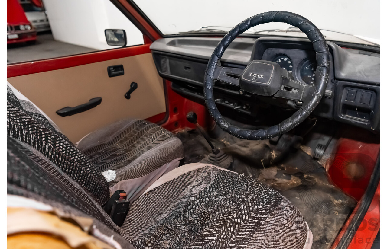 7/1981 Suzuki Hatch 800 Van Red 0.5L