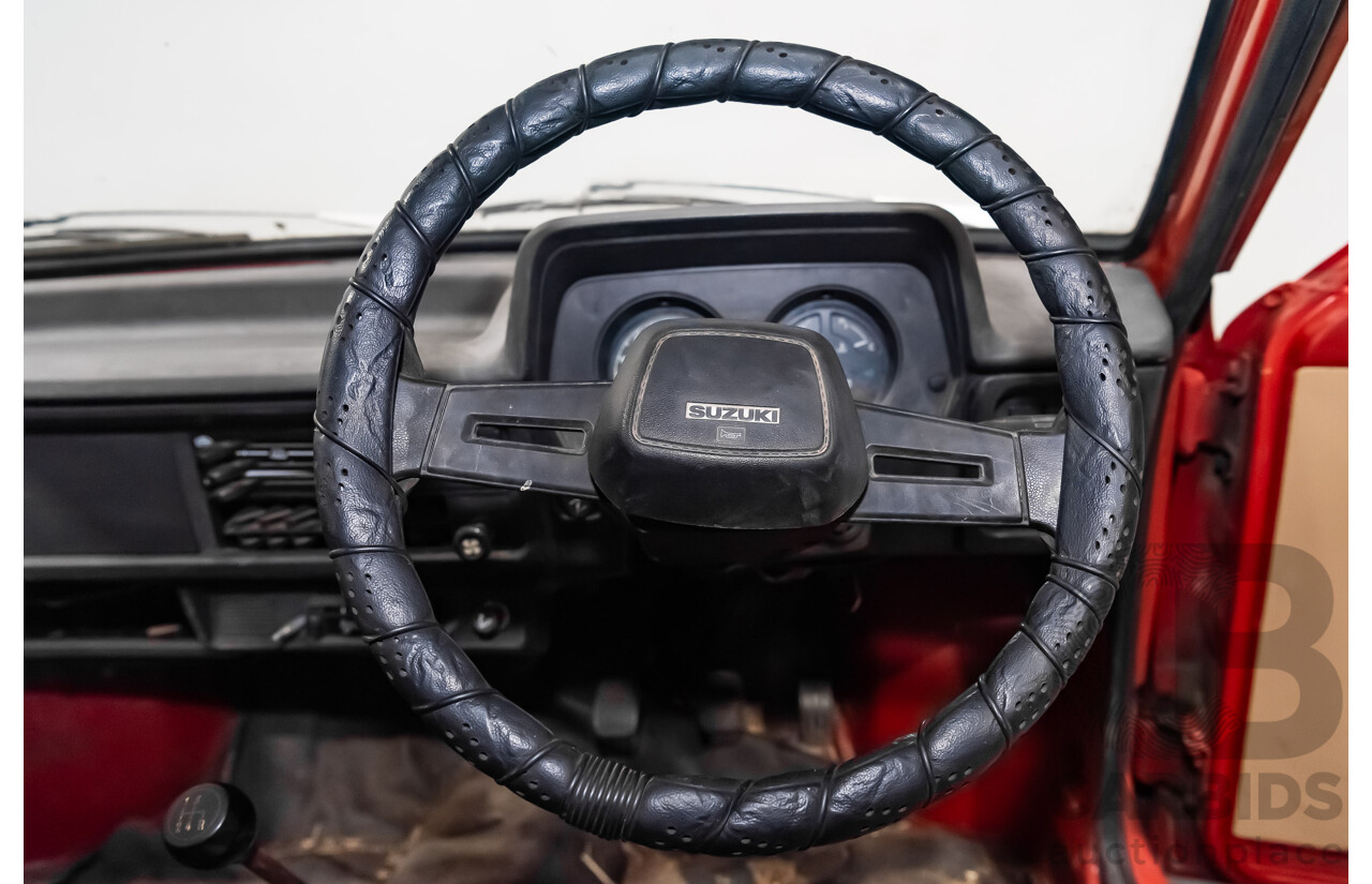 7/1981 Suzuki Hatch 800 Van Red 0.5L