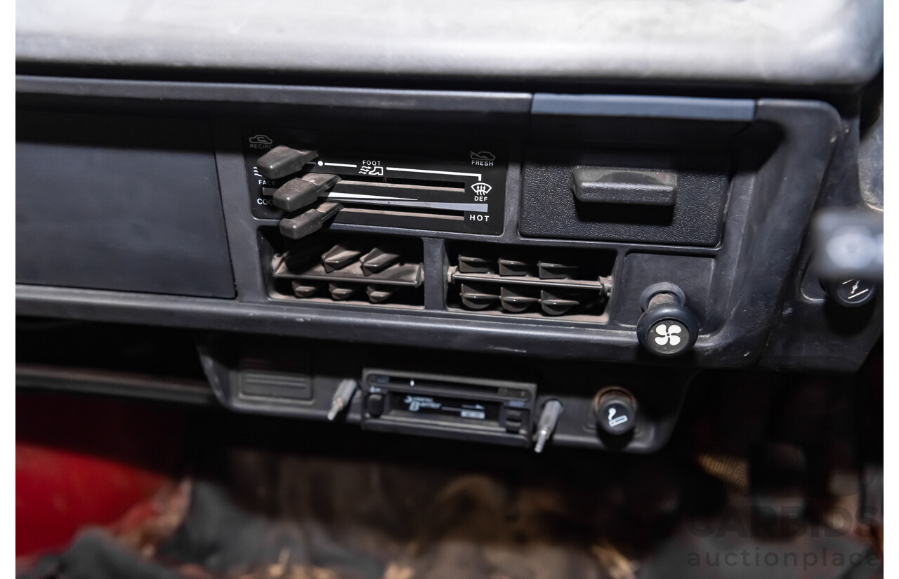 7/1981 Suzuki Hatch 800 Van Red 0.5L