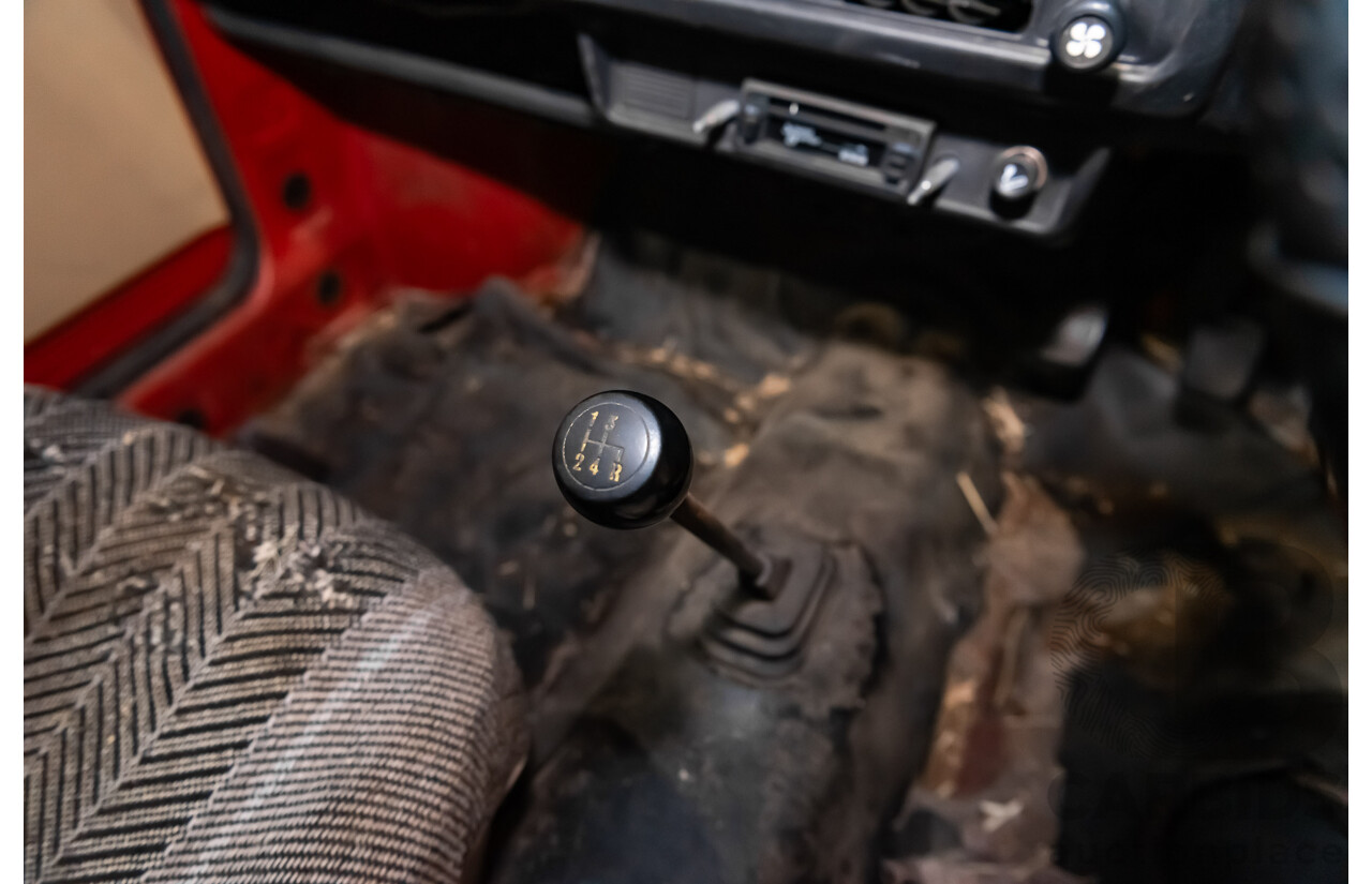 7/1981 Suzuki Hatch 800 Van Red 0.5L