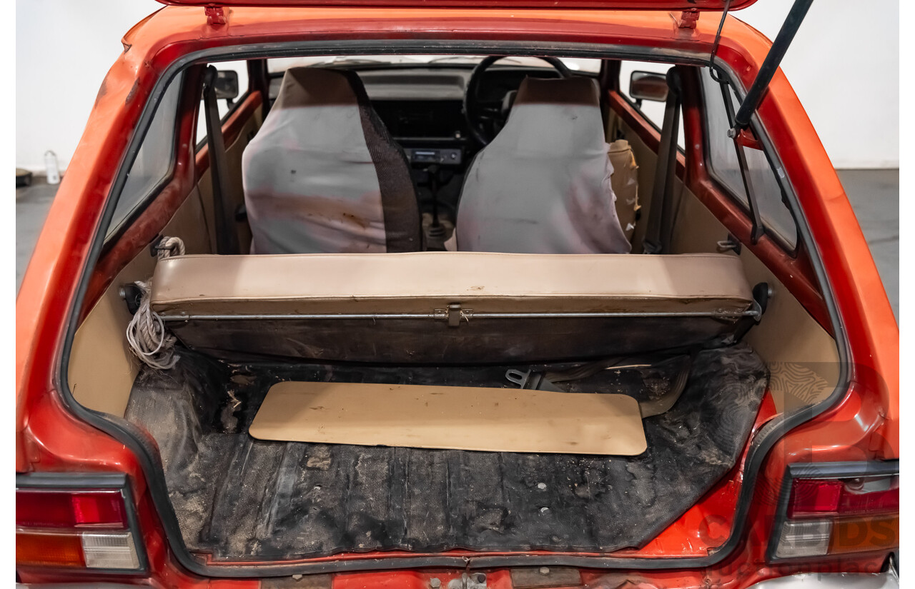 7/1981 Suzuki Hatch 800 Van Red 0.5L