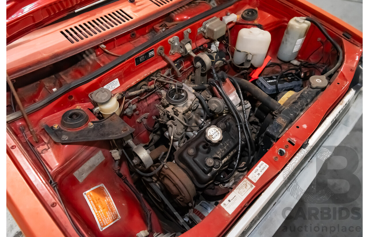 7/1981 Suzuki Hatch 800 Van Red 0.5L
