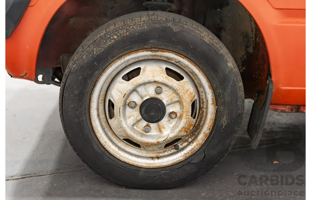 7/1981 Suzuki Hatch 800 Van Red 0.5L