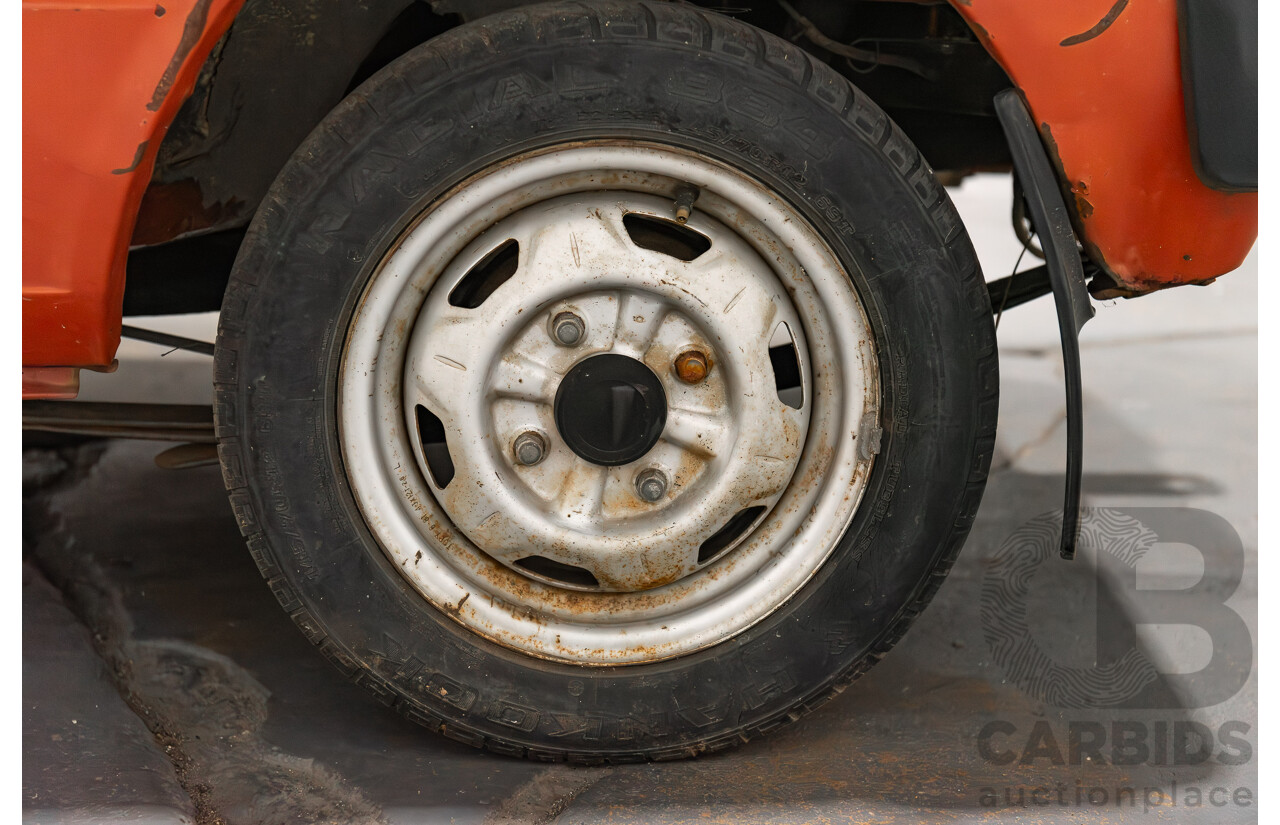 7/1981 Suzuki Hatch 800 Van Red 0.5L