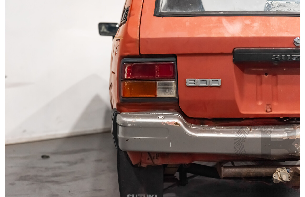 7/1981 Suzuki Hatch 800 Van Red 0.5L