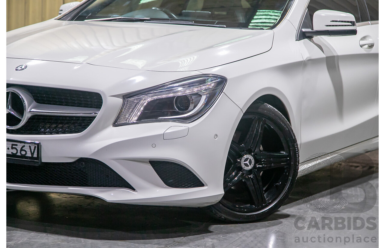 12/2015 Mercedes Benz CLA200 Shooting Brake 117 4d Wagon Calcite White Turbo 1.6L