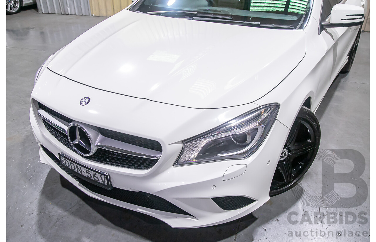12/2015 Mercedes Benz CLA200 Shooting Brake 117 4d Wagon Calcite White Turbo 1.6L