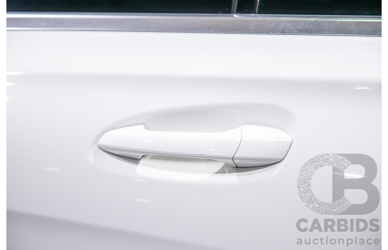 12/2015 Mercedes Benz CLA200 Shooting Brake 117 4d Wagon Calcite White Turbo 1.6L