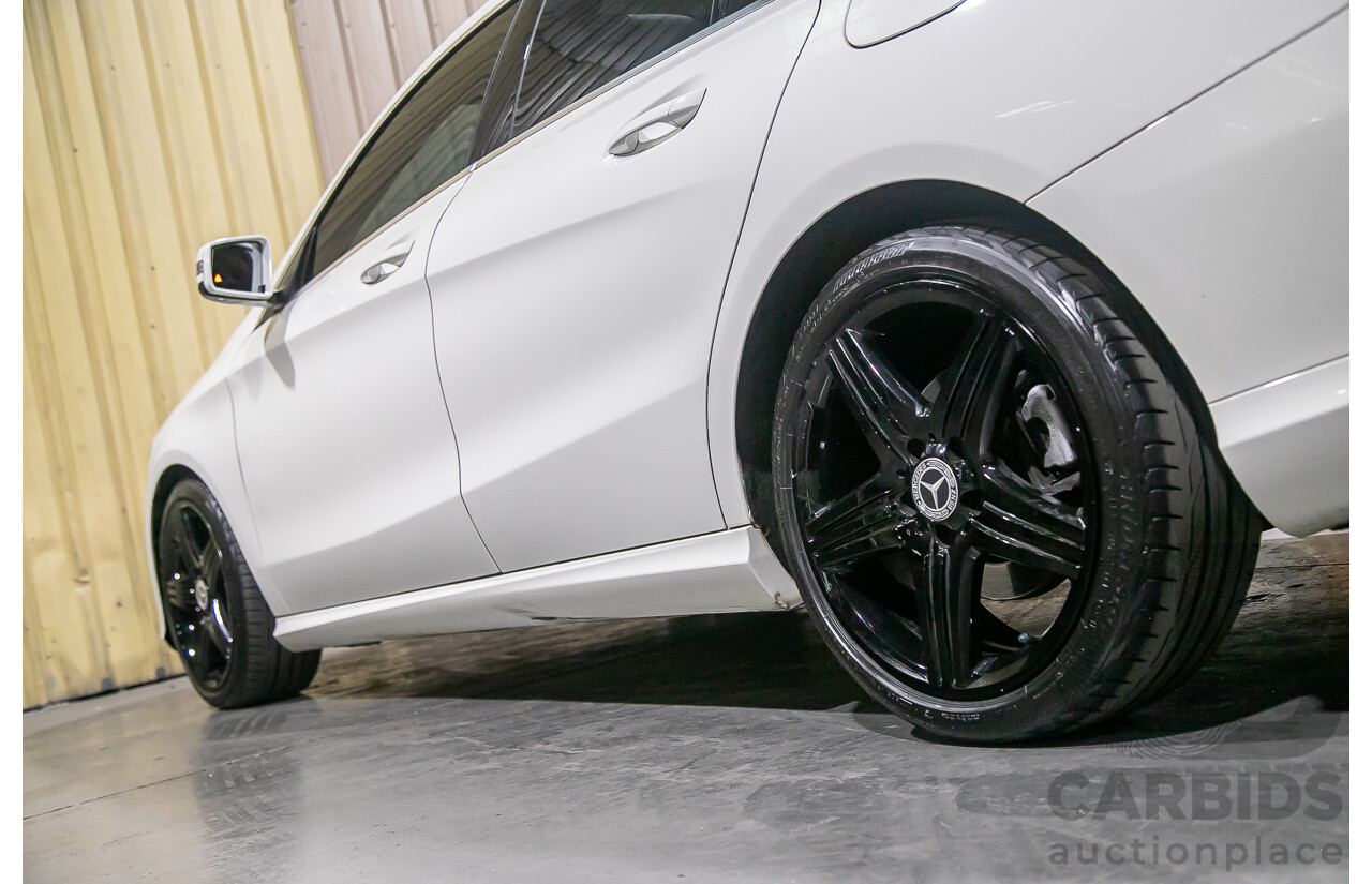 12/2015 Mercedes Benz CLA200 Shooting Brake 117 4d Wagon Calcite White Turbo 1.6L