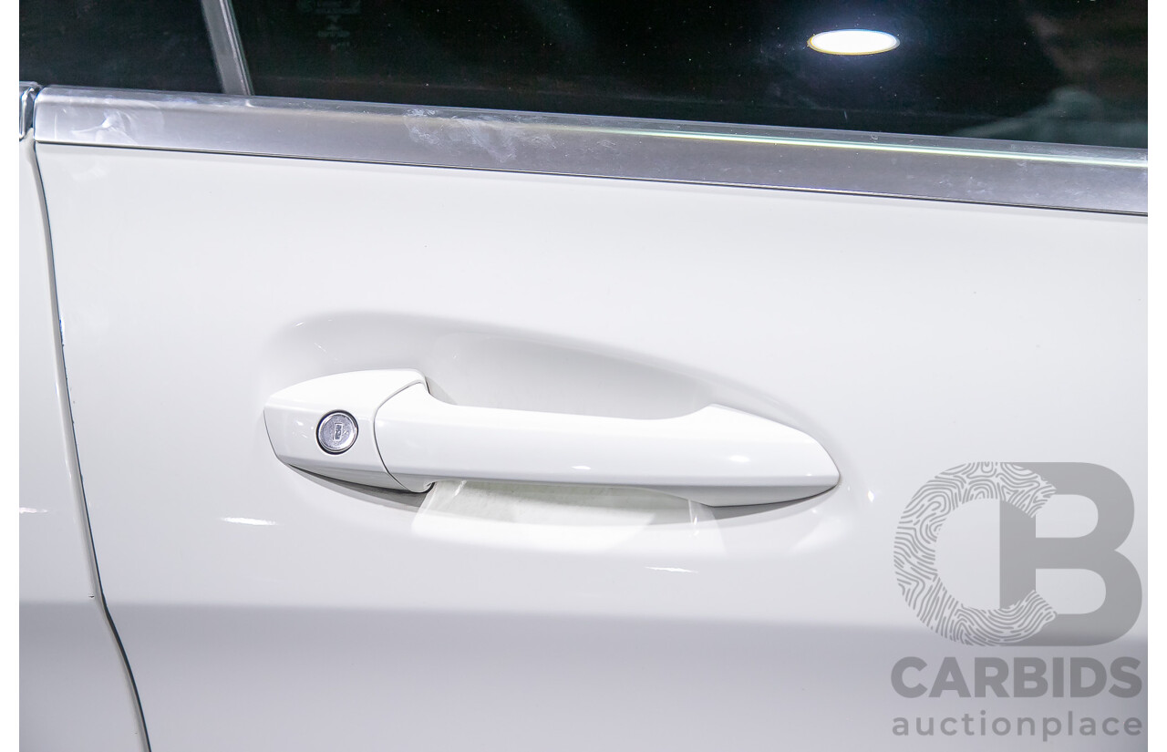 12/2015 Mercedes Benz CLA200 Shooting Brake 117 4d Wagon Calcite White Turbo 1.6L