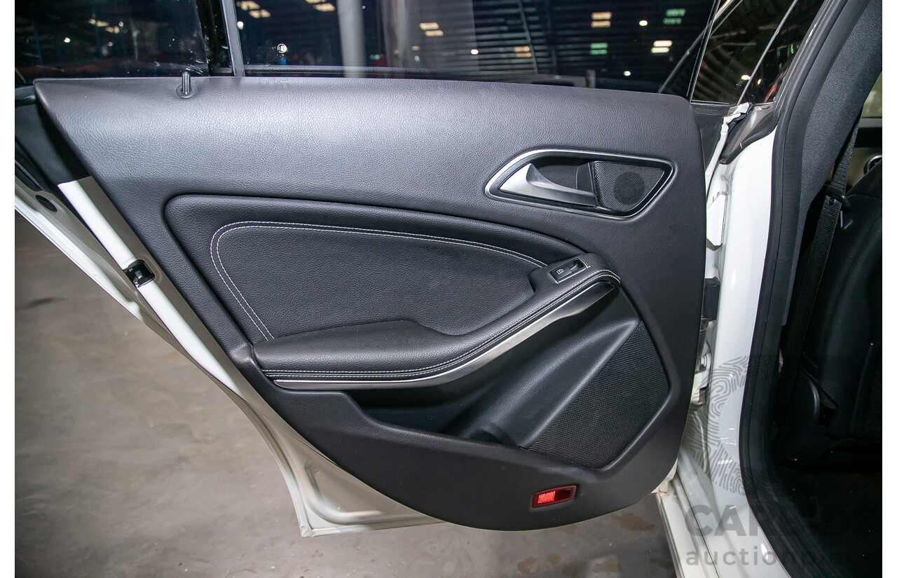 12/2015 Mercedes Benz CLA200 Shooting Brake 117 4d Wagon Calcite White Turbo 1.6L