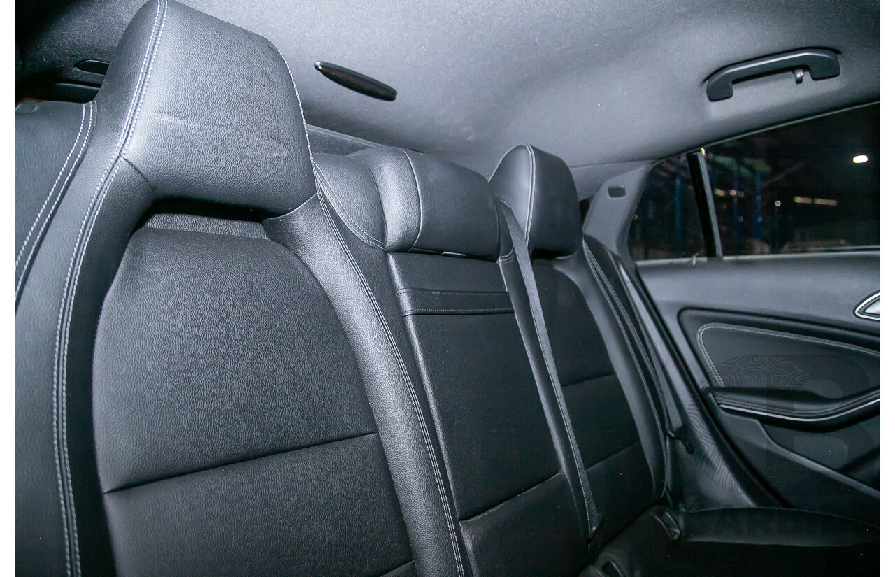 12/2015 Mercedes Benz CLA200 Shooting Brake 117 4d Wagon Calcite White Turbo 1.6L