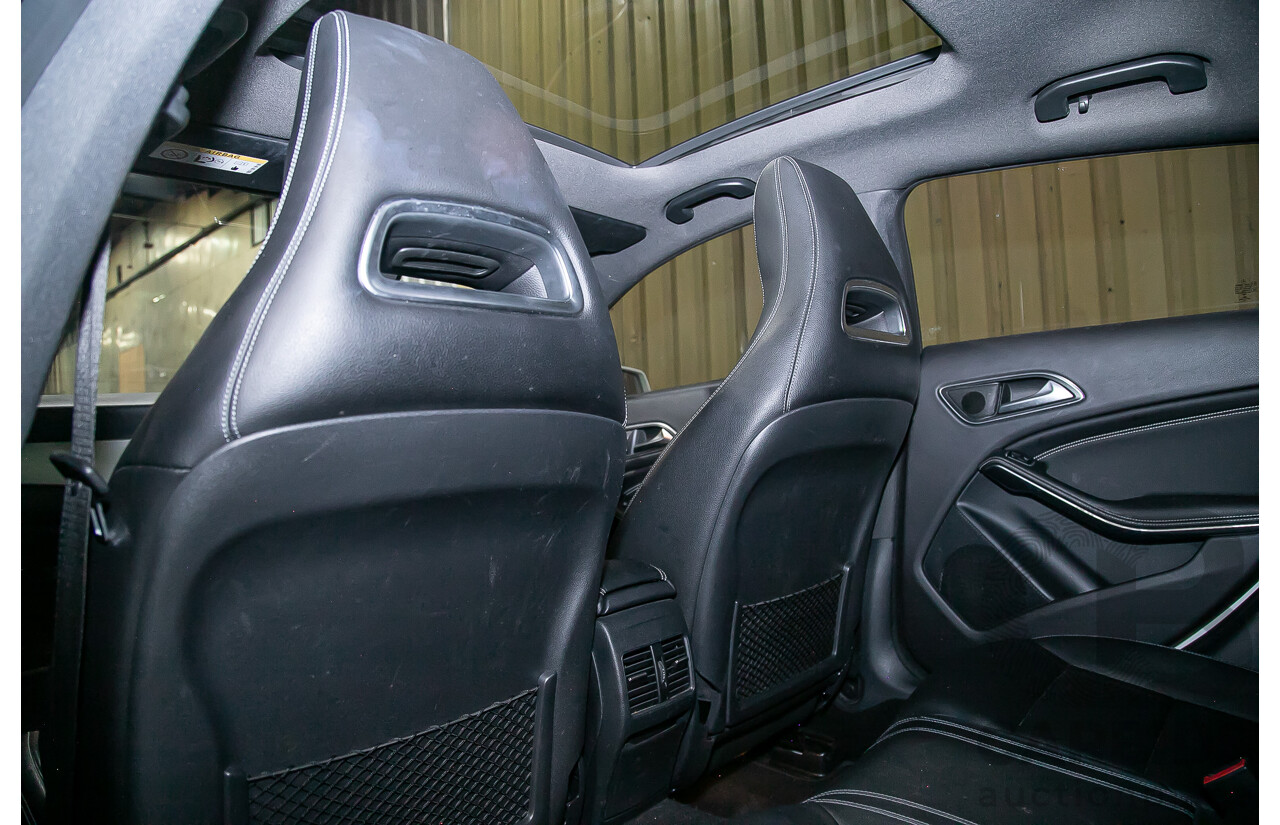 12/2015 Mercedes Benz CLA200 Shooting Brake 117 4d Wagon Calcite White Turbo 1.6L