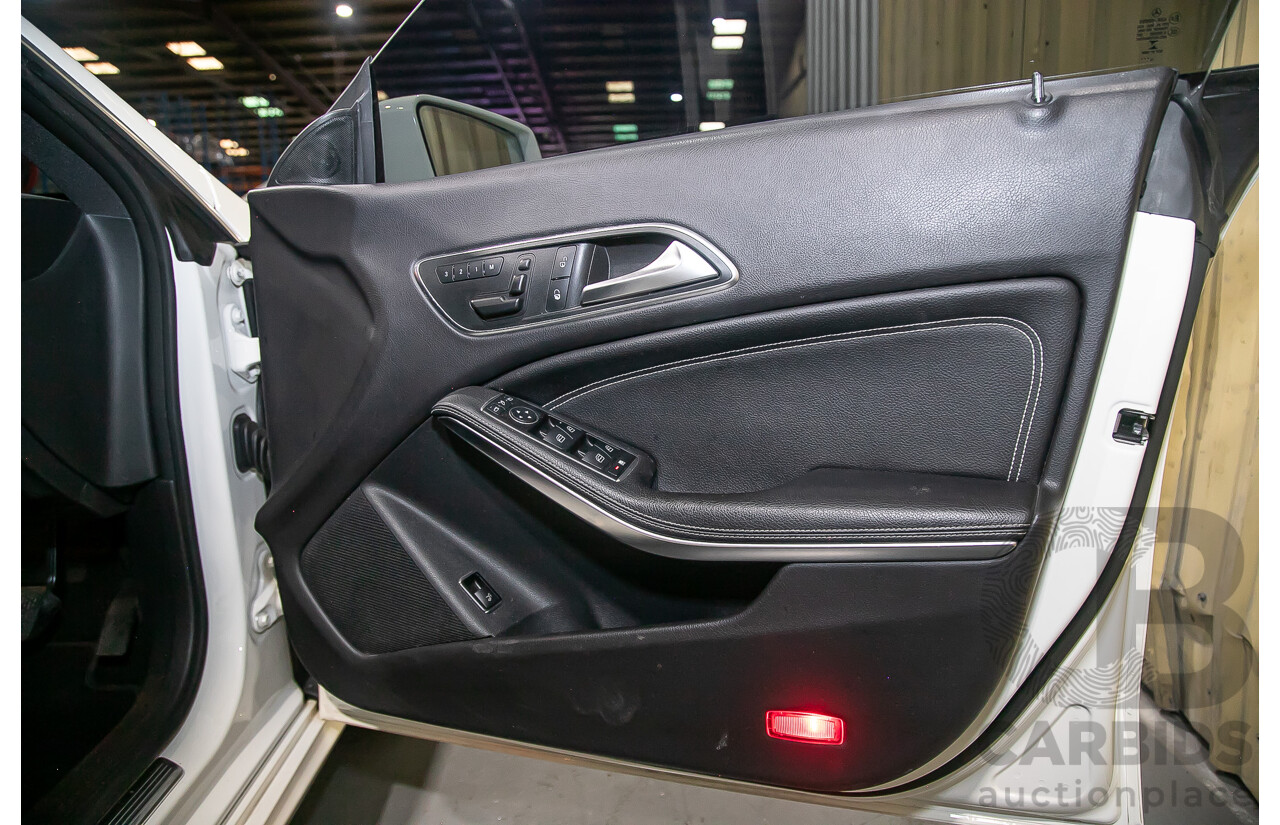 12/2015 Mercedes Benz CLA200 Shooting Brake 117 4d Wagon Calcite White Turbo 1.6L