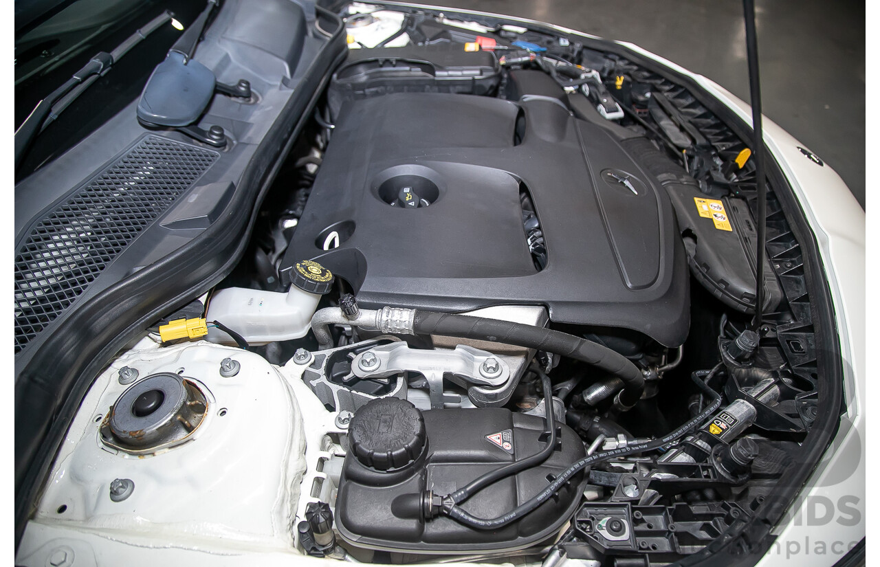 12/2015 Mercedes Benz CLA200 Shooting Brake 117 4d Wagon Calcite White Turbo 1.6L