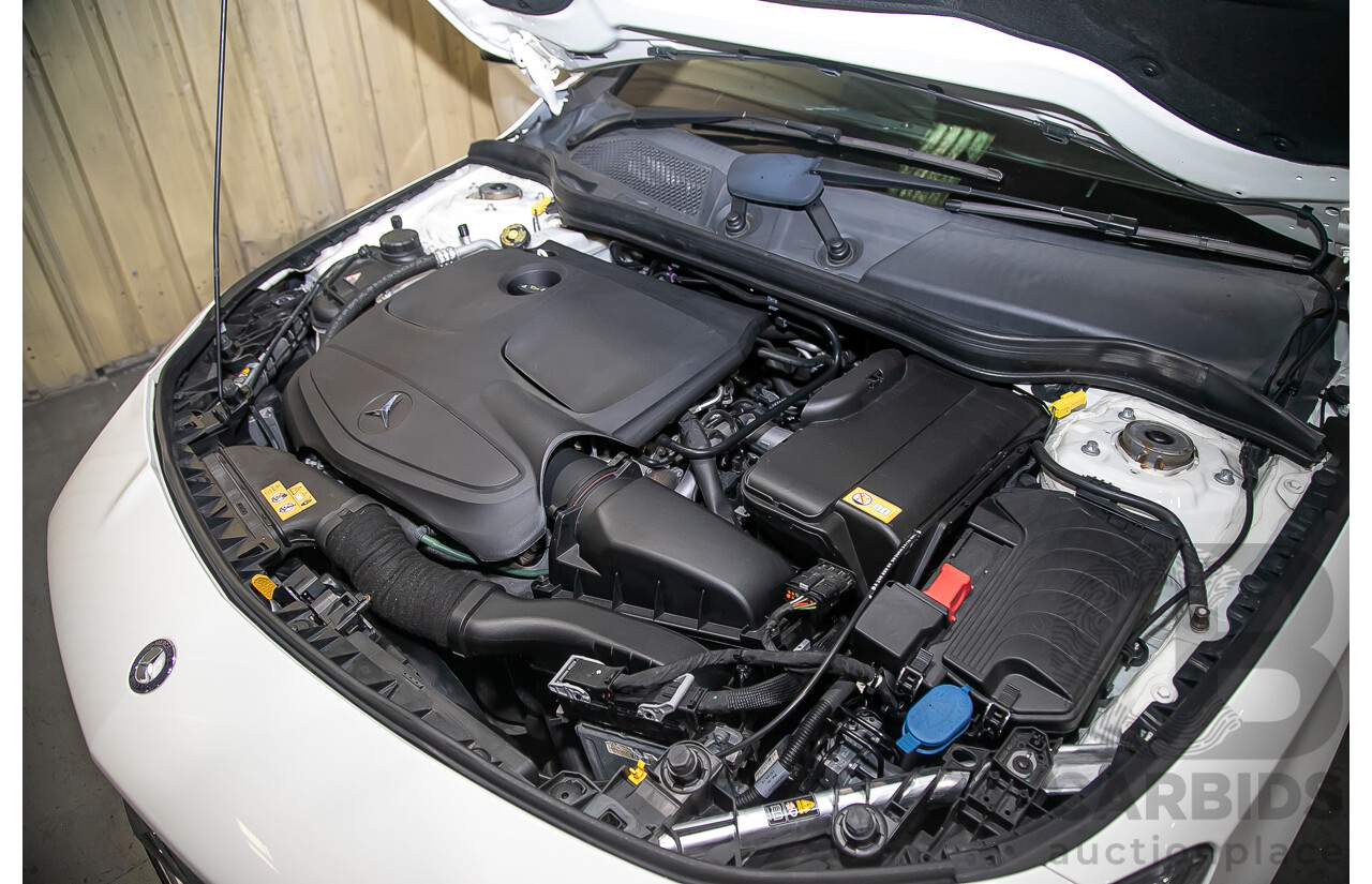 12/2015 Mercedes Benz CLA200 Shooting Brake 117 4d Wagon Calcite White Turbo 1.6L