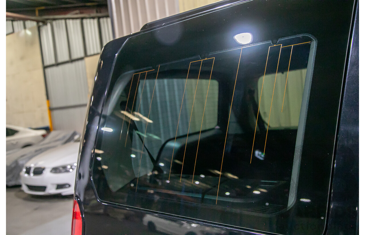 2/2012 Land Rover Discovery 4 3.0 SDV6 HSE MY12 4d Wagon Black Twin Turbo Diesel V6 3.0L - 7 Seater