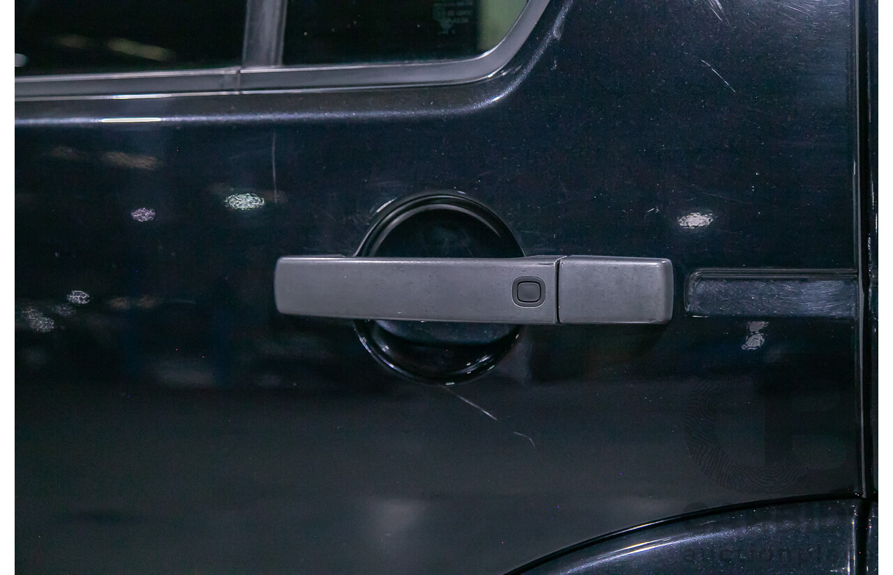 2/2012 Land Rover Discovery 4 3.0 SDV6 HSE MY12 4d Wagon Black Twin Turbo Diesel V6 3.0L - 7 Seater