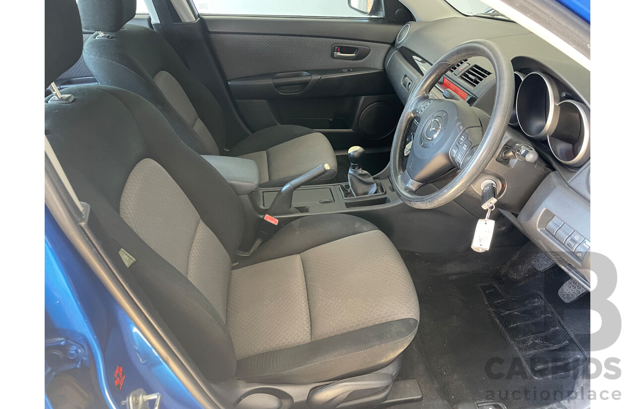 11/05 Mazda Mazda3 MAXX SPORT FWD BK 4D Sedan Blue 2.0L