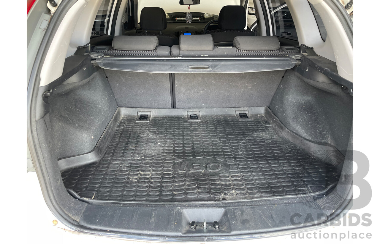 07/12 Hyundai I30 cw SX 1.6 CRDi FWD FD MY12 4D Wagon White 1.6L