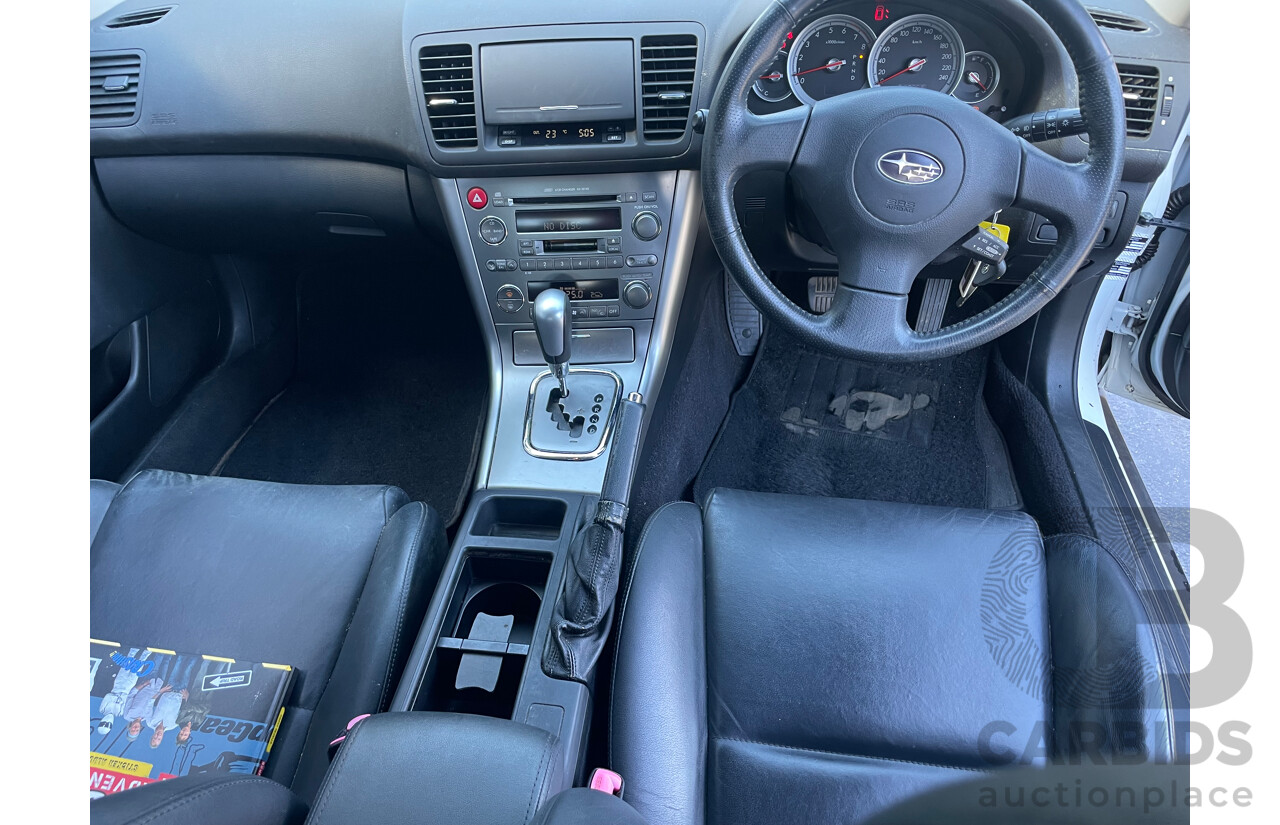 06/05 Subaru Outback 2.5i PREMIUM AWD AWD MY05 4D Wagon White 2.5L