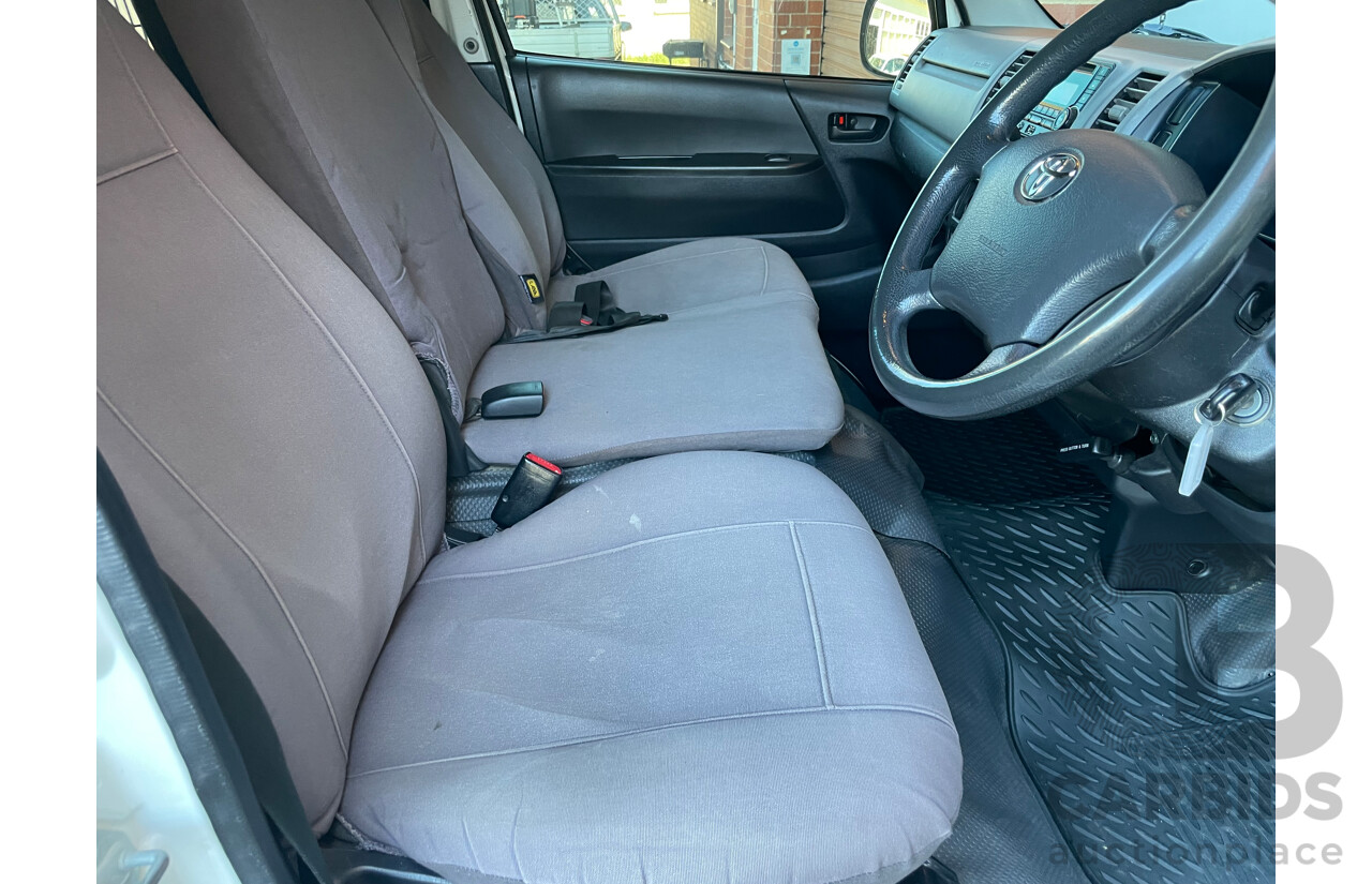 02/12 Toyota Hiace LWB RWD KDH201R MY11 UPGRADE 4D Van White 3.0L