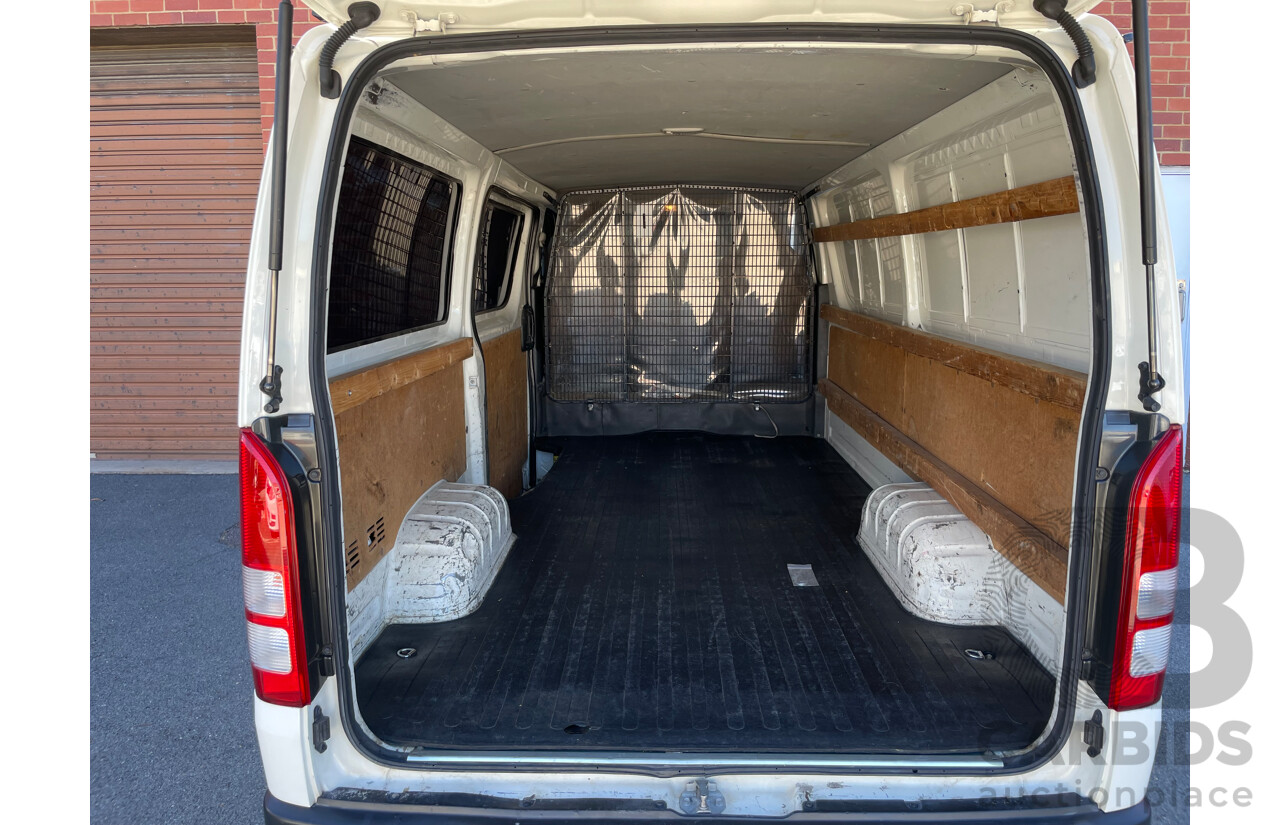 02/12 Toyota Hiace LWB RWD KDH201R MY11 UPGRADE 4D Van White 3.0L