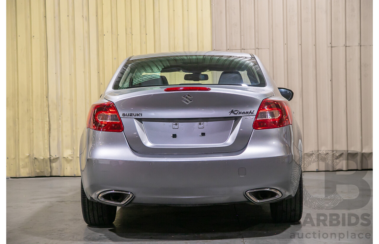 3/2011 Suzuki Kizashi XLS FR 4d Sedan Metallic Silver 2.4L