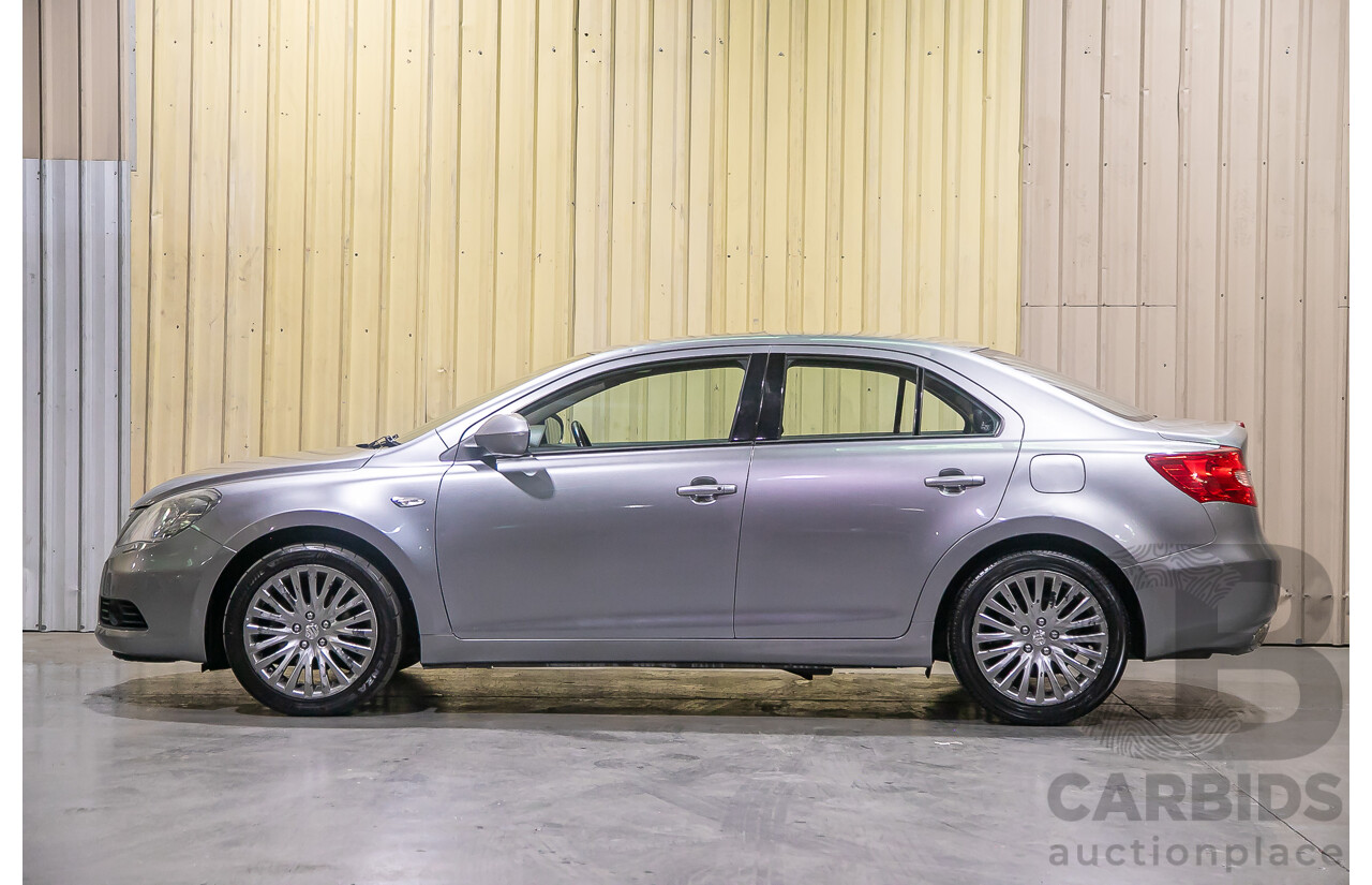 3/2011 Suzuki Kizashi XLS FR 4d Sedan Metallic Silver 2.4L