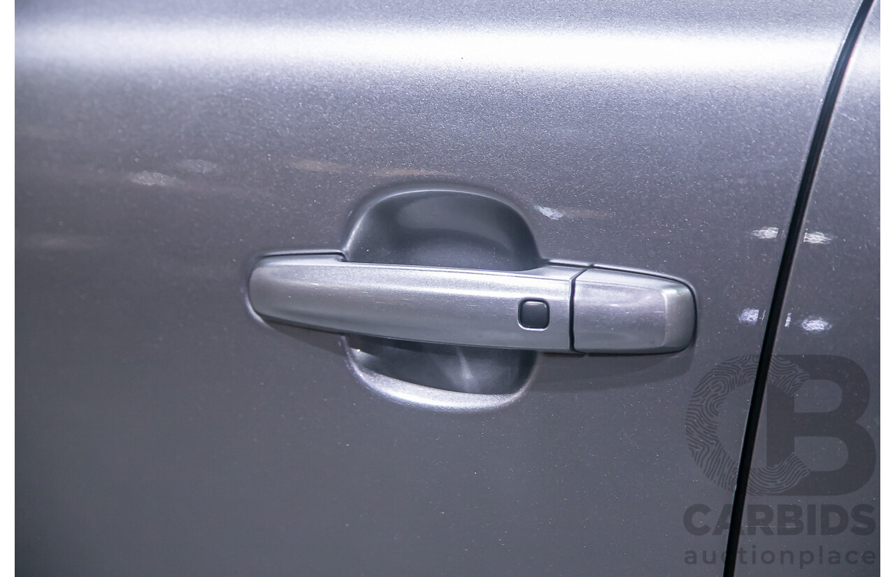 3/2011 Suzuki Kizashi XLS FR 4d Sedan Metallic Silver 2.4L