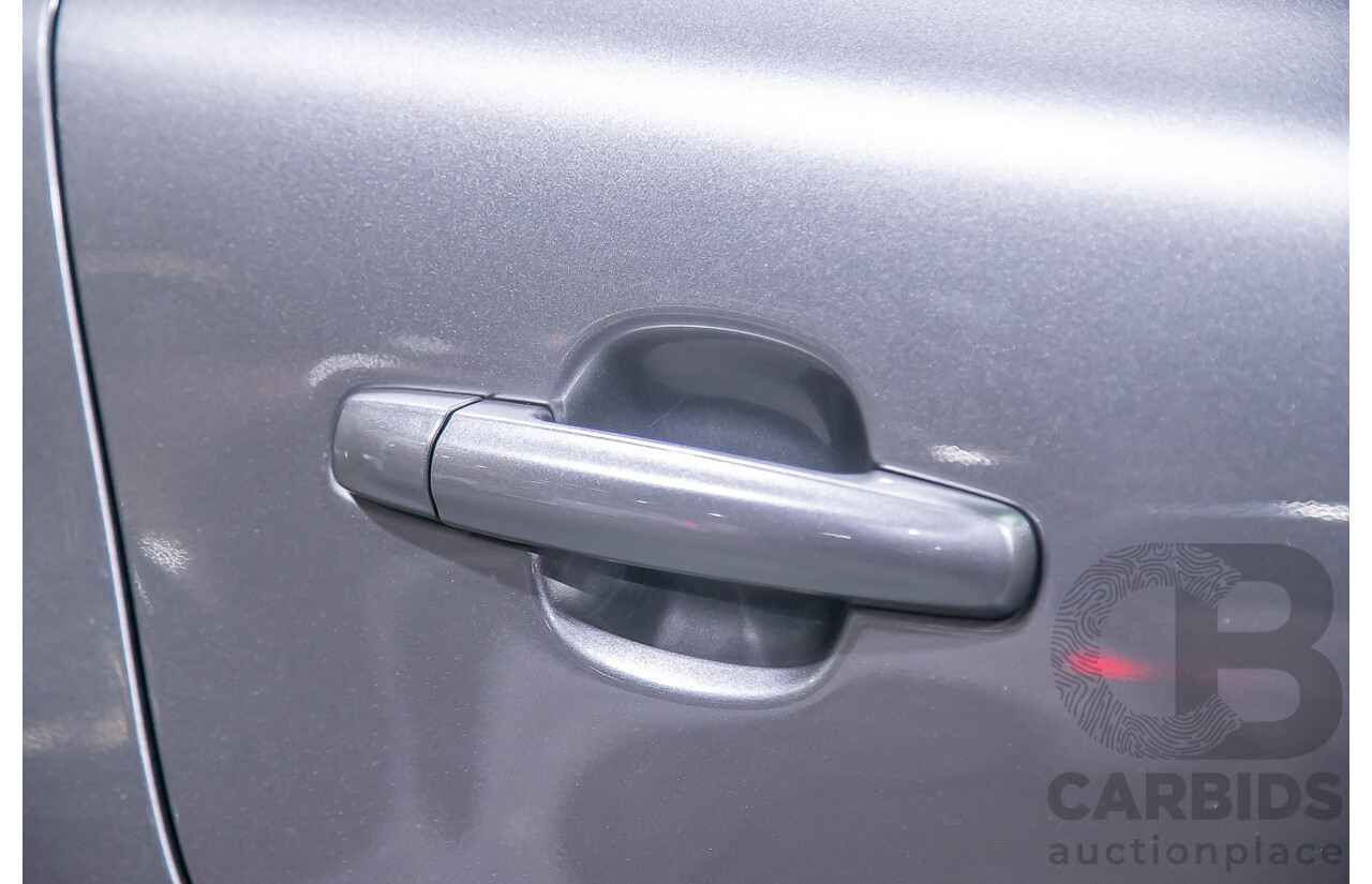 3/2011 Suzuki Kizashi XLS FR 4d Sedan Metallic Silver 2.4L