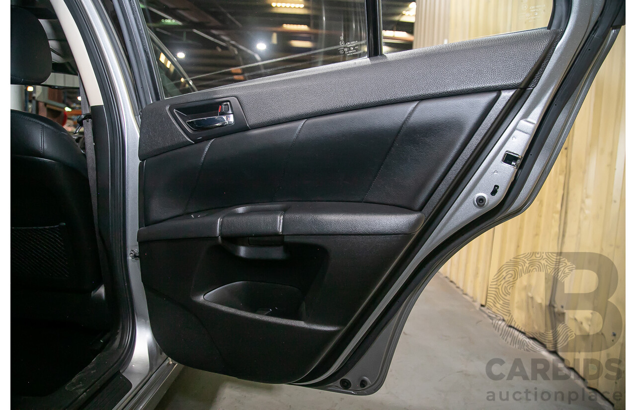 3/2011 Suzuki Kizashi XLS FR 4d Sedan Metallic Silver 2.4L