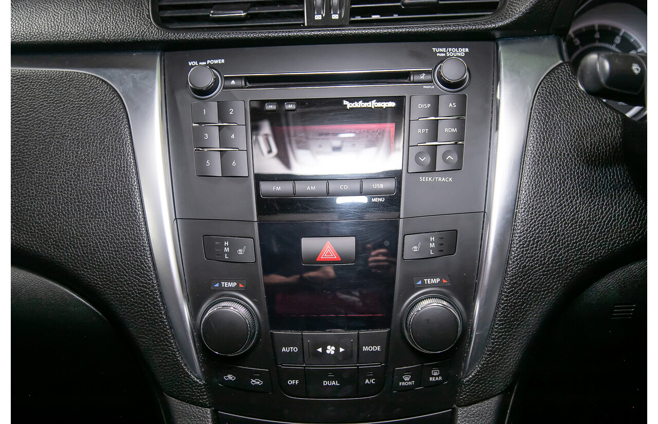 3/2011 Suzuki Kizashi XLS FR 4d Sedan Metallic Silver 2.4L