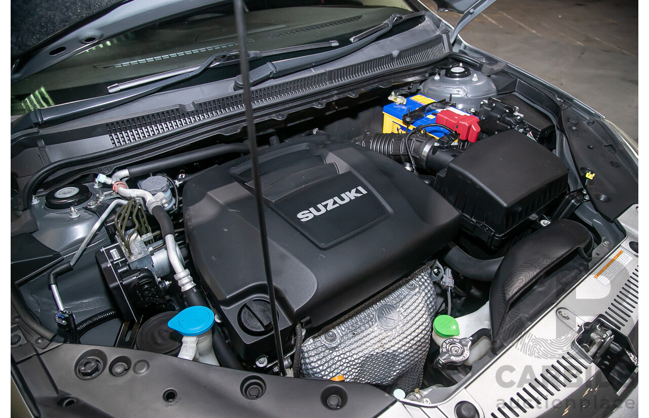 3/2011 Suzuki Kizashi XLS FR 4d Sedan Metallic Silver 2.4L