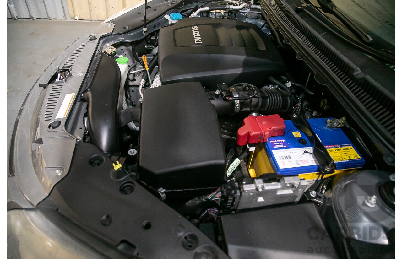 3/2011 Suzuki Kizashi XLS FR 4d Sedan Metallic Silver 2.4L