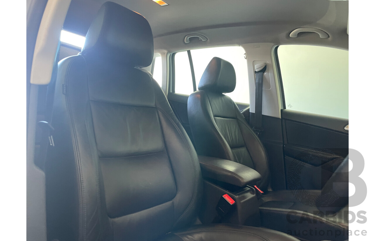 01/10 Volkswagen Tiguan 103 TDI 4x4 5NC MY10 4D Wagon Grey 2.0L
