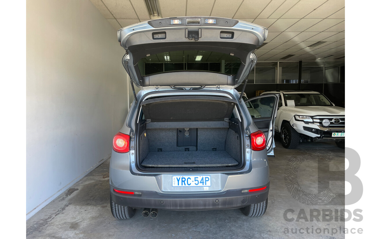 01/10 Volkswagen Tiguan 103 TDI 4x4 5NC MY10 4D Wagon Grey 2.0L
