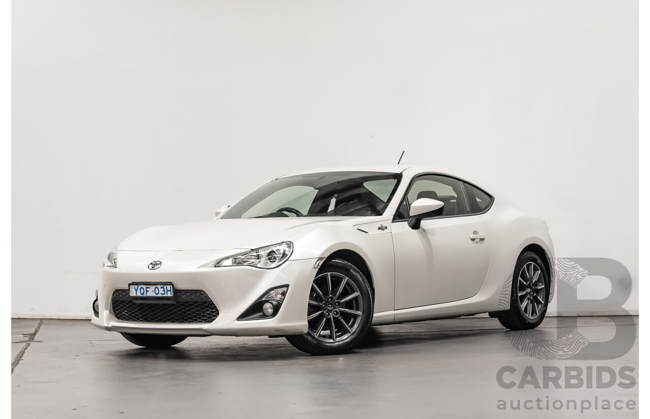 07/13 Toyota 86 GT RWD ZN6 2D Coupe White 2.0L