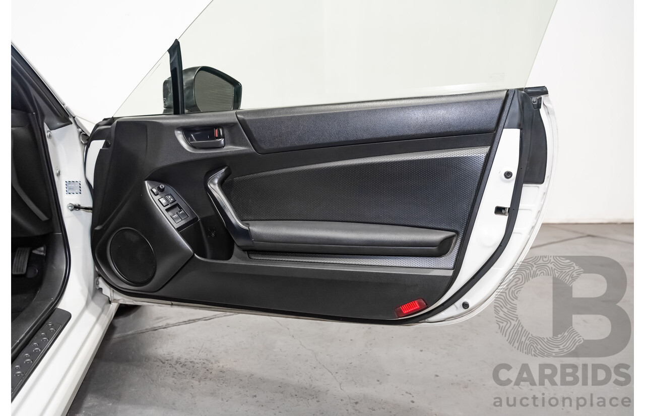 07/13 Toyota 86 GT RWD ZN6 2D Coupe White 2.0L