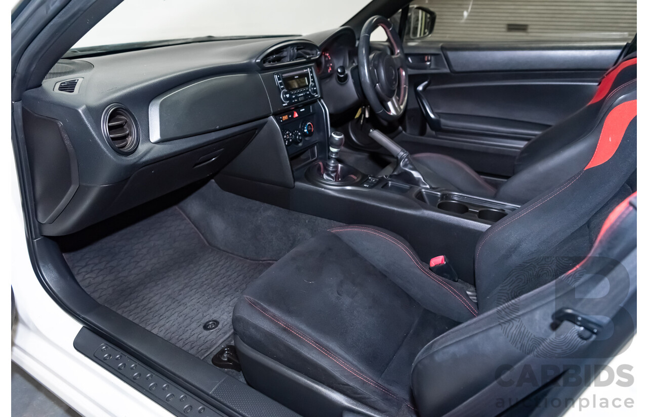 07/13 Toyota 86 GT RWD ZN6 2D Coupe White 2.0L