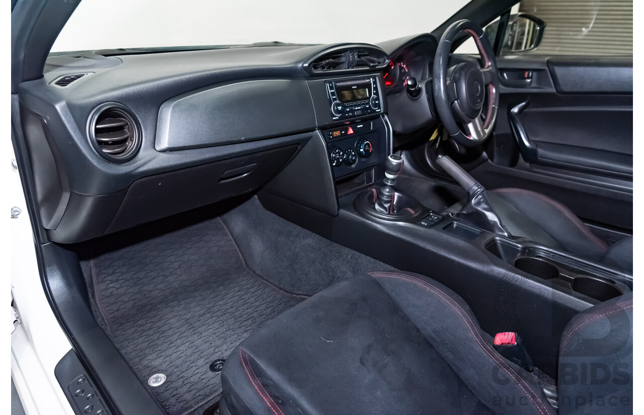 07/13 Toyota 86 GT RWD ZN6 2D Coupe White 2.0L