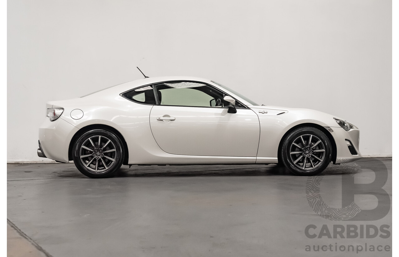 07/13 Toyota 86 GT RWD ZN6 2D Coupe White 2.0L