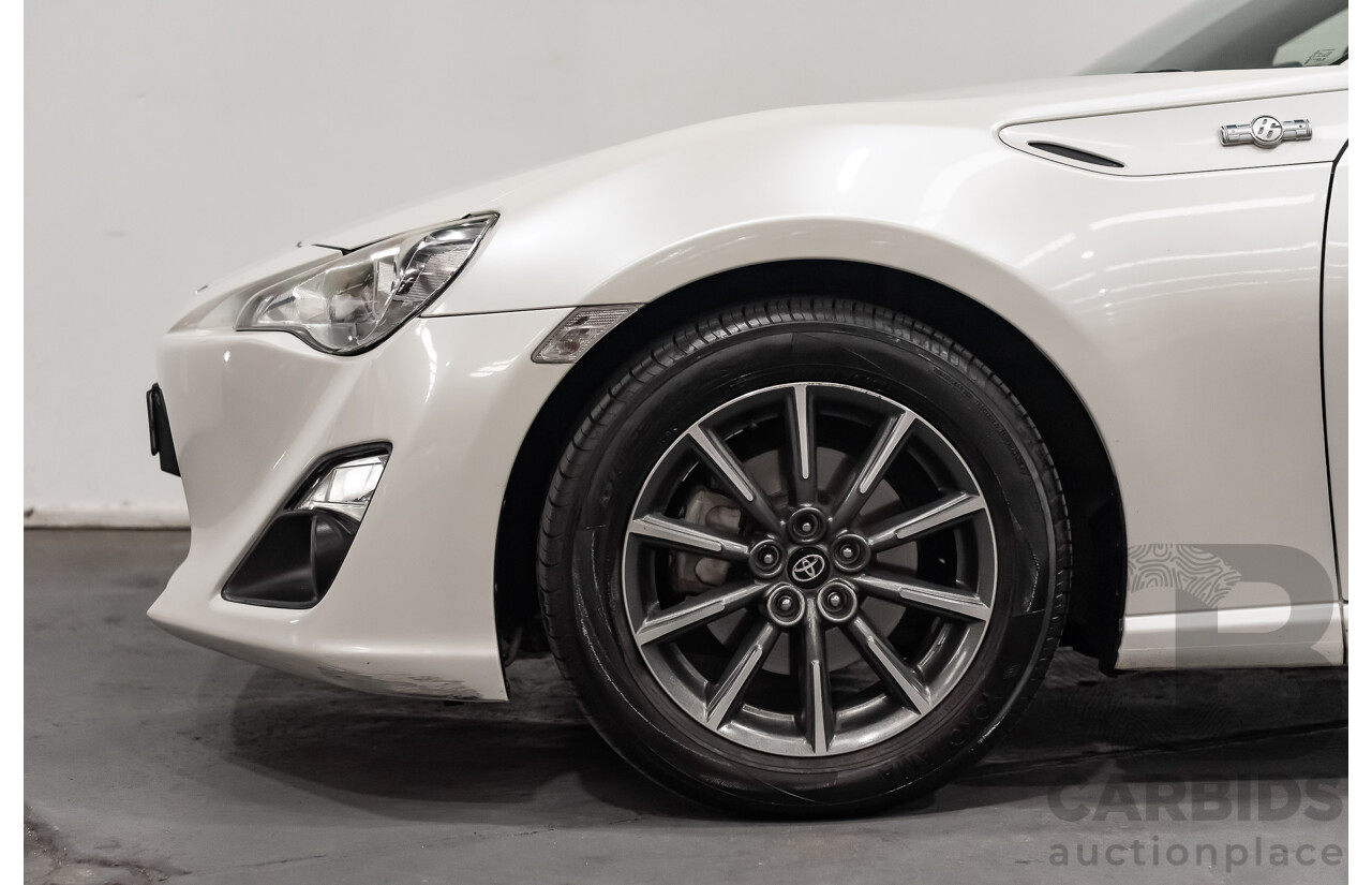 07/13 Toyota 86 GT RWD ZN6 2D Coupe White 2.0L