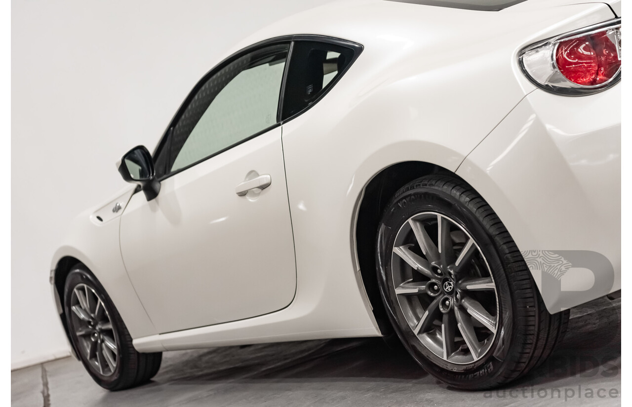 07/13 Toyota 86 GT RWD ZN6 2D Coupe White 2.0L