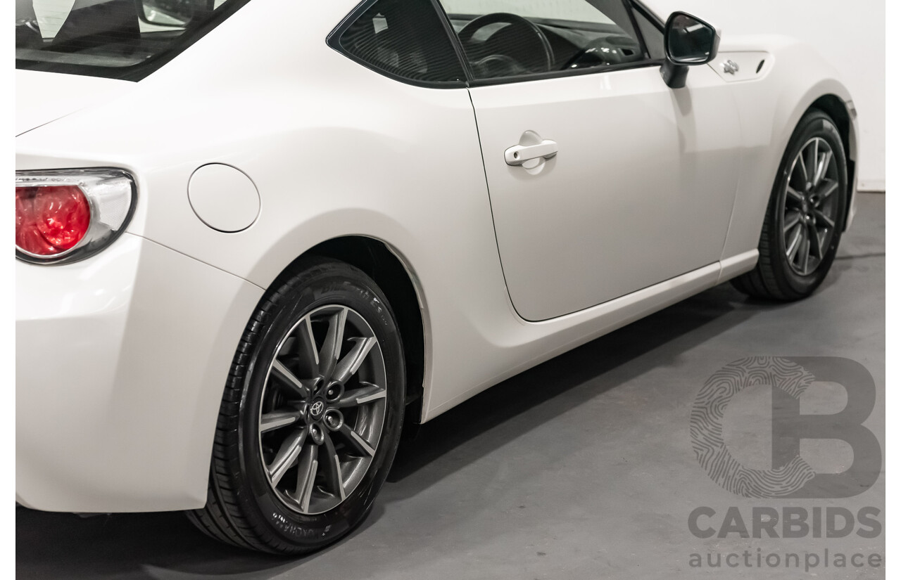 07/13 Toyota 86 GT RWD ZN6 2D Coupe White 2.0L