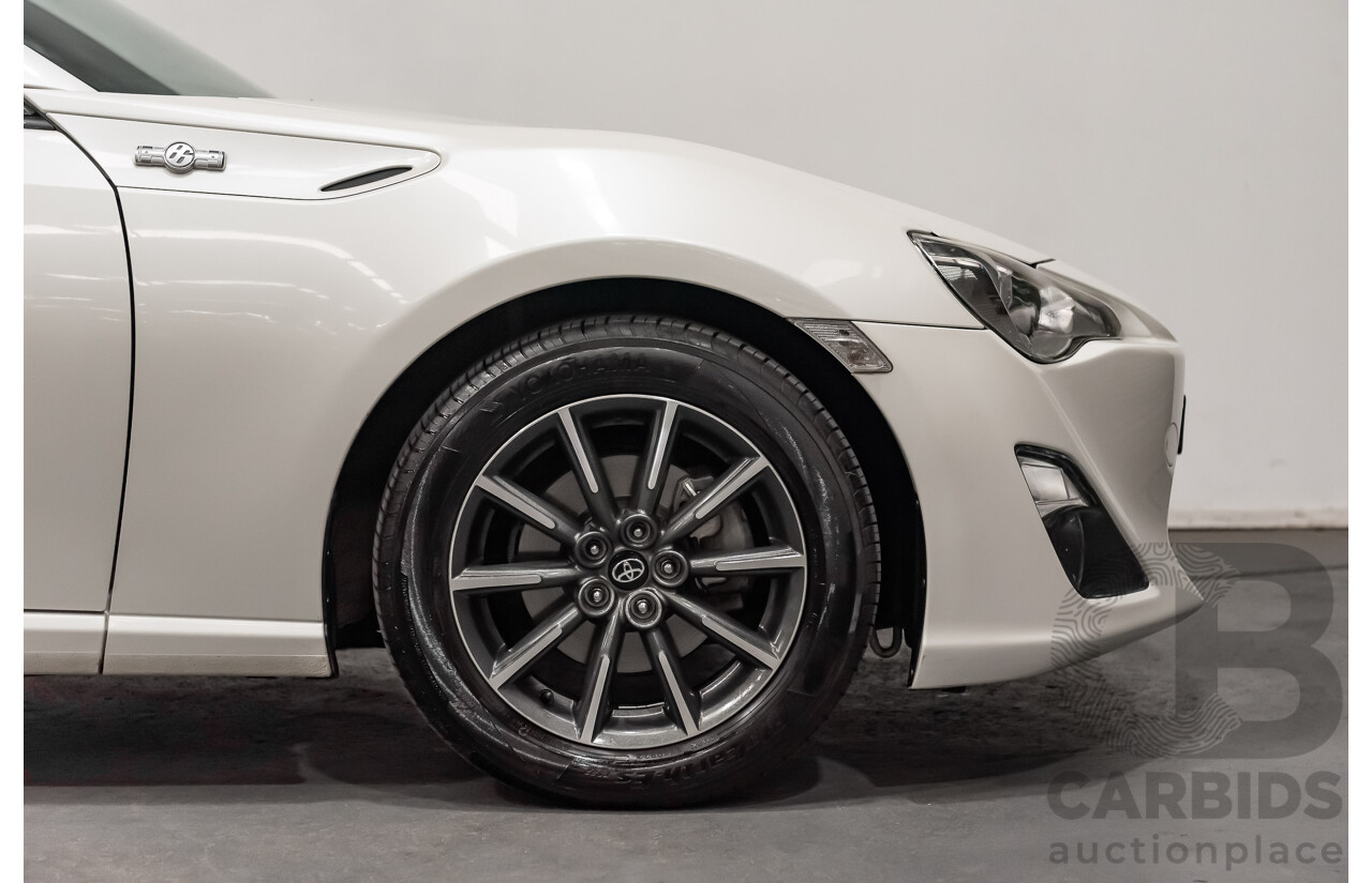 07/13 Toyota 86 GT RWD ZN6 2D Coupe White 2.0L