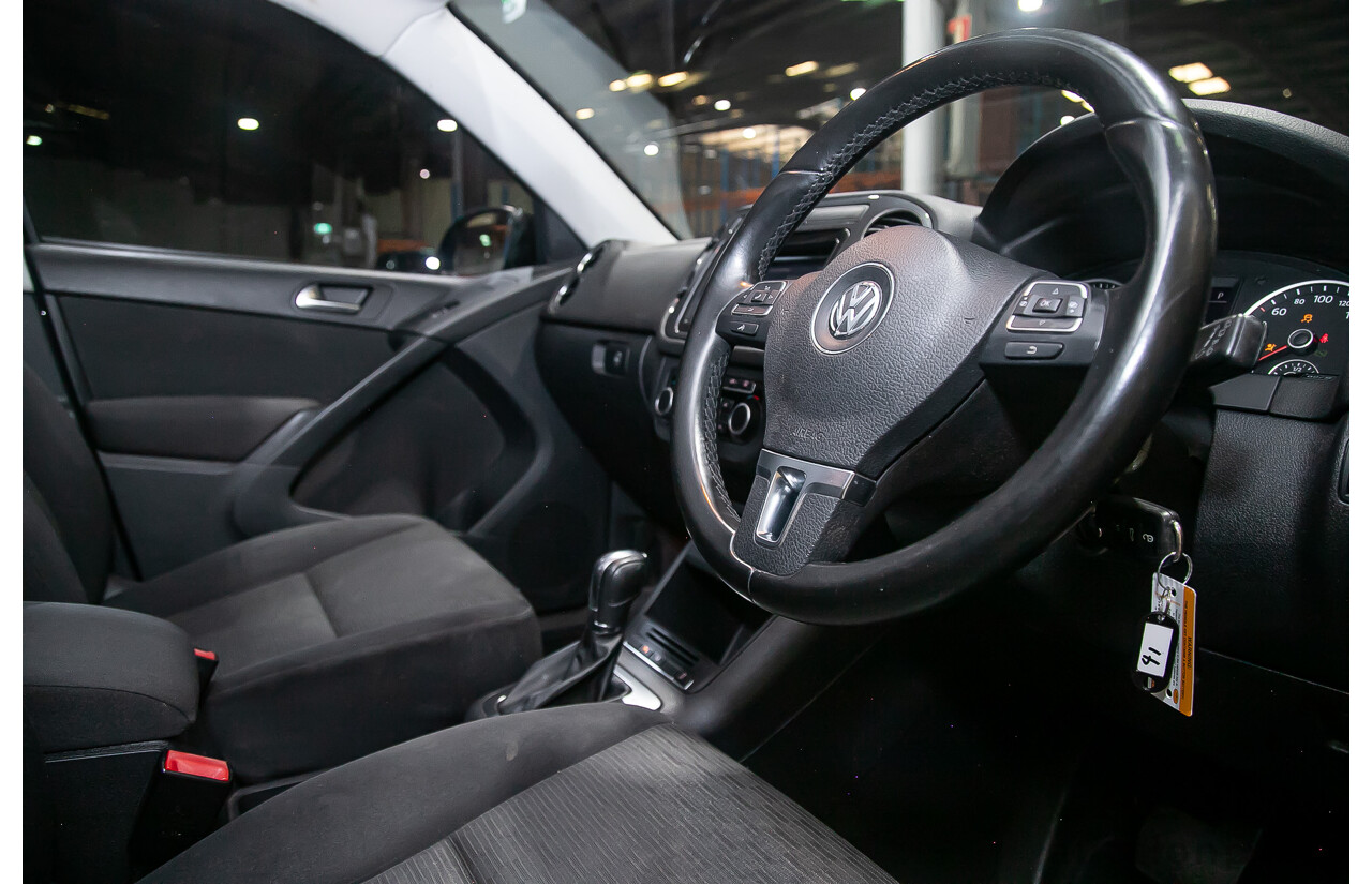 3/2012 Volkswagen Tiguan 132 TSI Pacific (AWD) 5NC MY12 4d Wagon Black Turbo 2.0L