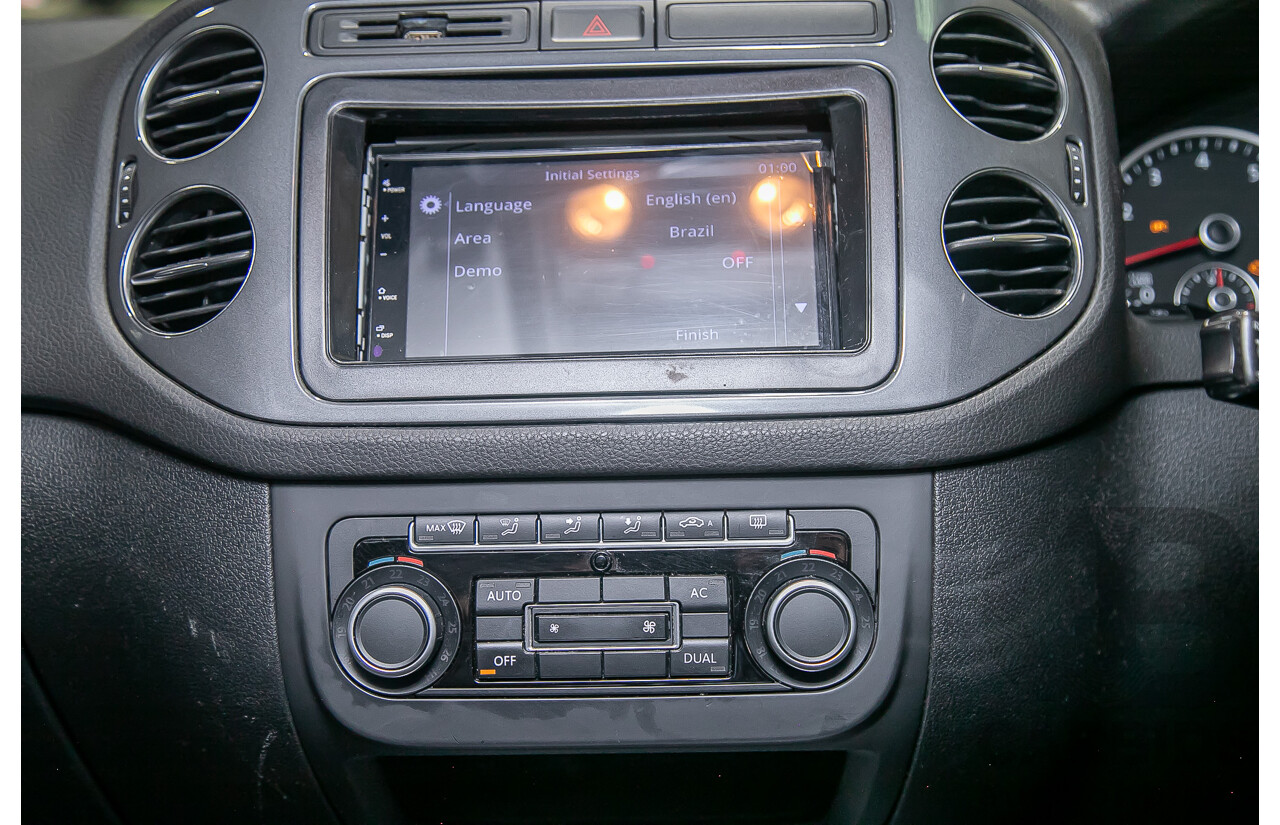 3/2012 Volkswagen Tiguan 132 TSI Pacific (AWD) 5NC MY12 4d Wagon Black Turbo 2.0L