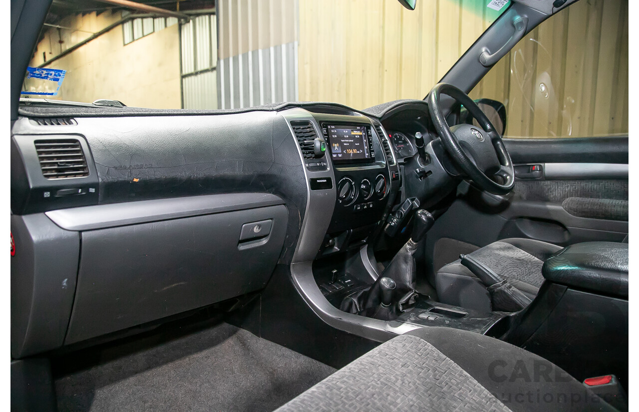 4/2004 Toyota Landcruiser Prado GX (4x4) KZJ120R 4d Wagon Silver Turbo Diesel 3.0L