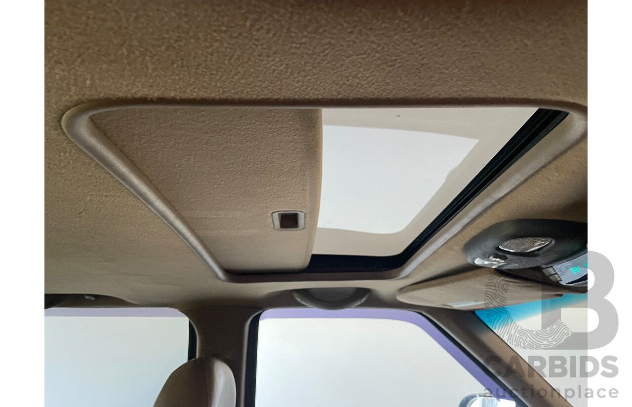 2/2002 Chevrolet Blazer LT Wagon Red 4.3L - Compliance dated 04/11